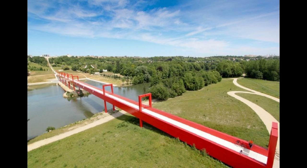 Delalauret Apartment _ Cergy Saint-Christophe Екстер'єр фото